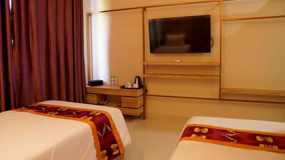 Elohim Hotel Sentani Τζαγιαπούρα Εξωτερικό φωτογραφία